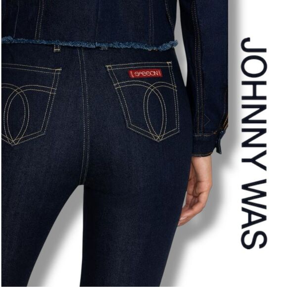 JOHNNY WAS Rue De La Flare Jean Dark Blue Flare Wide Leg Jeans in the Size 32 - Picture 6 of 9